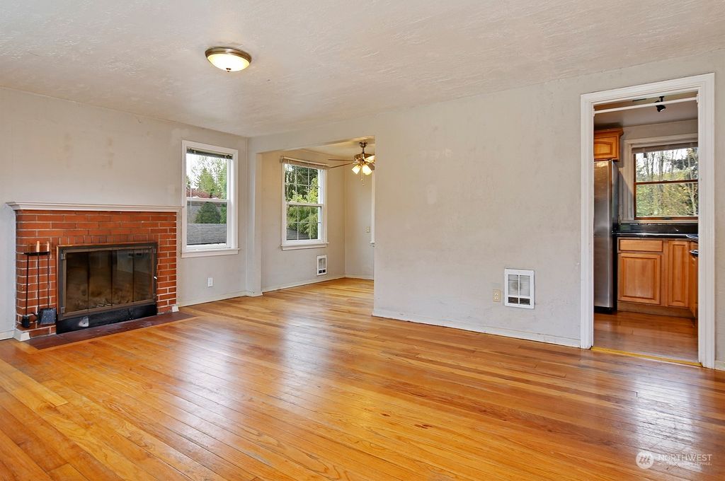 Photo of 11427 Crestwood Drive S, Seattle, WA 98178 (MLS # 2220226)