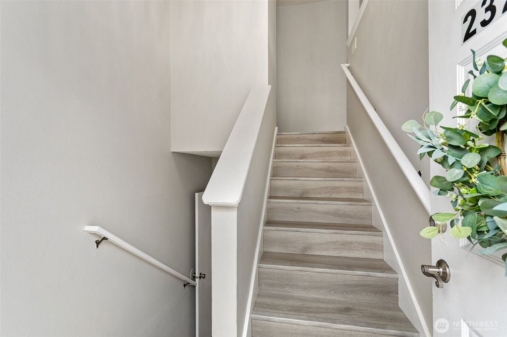 Photo of 23220 113th Place SE, Kent, WA 98031 (MLS # 2334286)