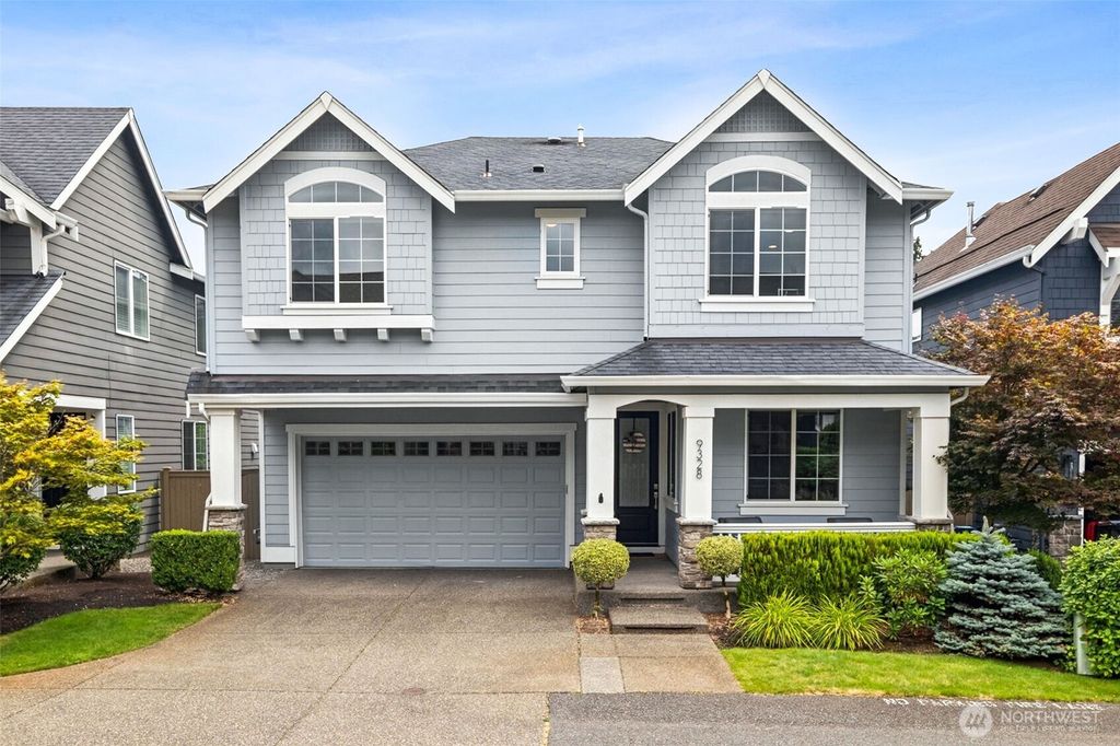 Photo of 9328 Elm Avenue SE, Snoqualmie, WA 98065 (MLS # 2416925)