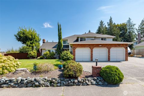 Photo of 302 S Waugh Road, Mount Vernon, WA 98274 (MLS # 2425235)