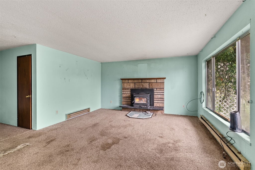 Photo of 1222 Crescent ST, Raymond, WA 98577 (MLS # 2583646)