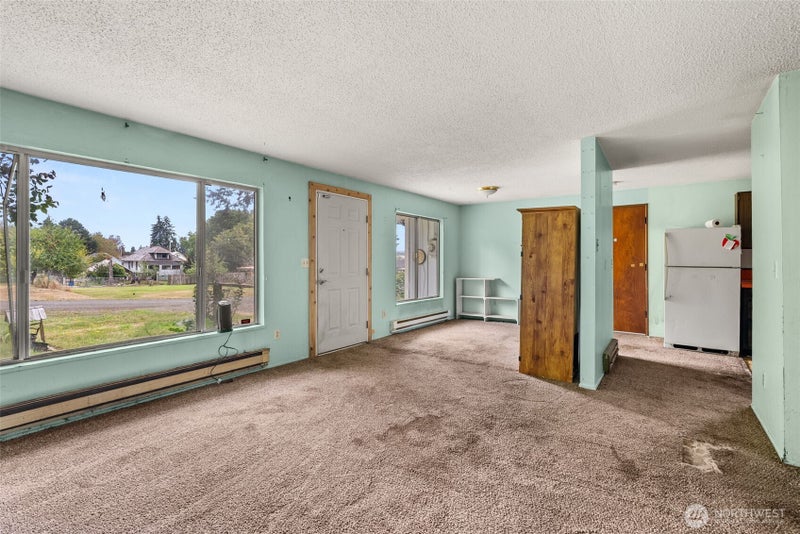 1222 Crescent