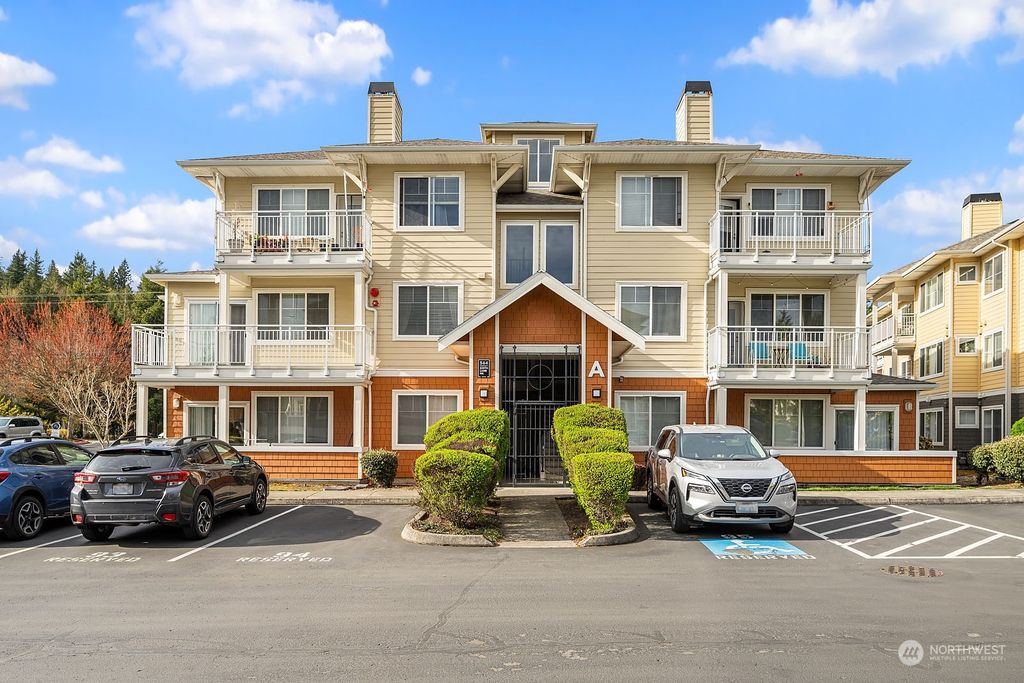 Photo of 564 225th Lane NE #A204, Sammamish, WA 98074 (MLS # 2210592)