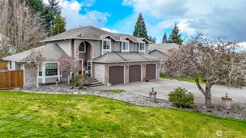 Photo of 3016 18th Street SE, Puyallup, WA 98374 (MLS # 2486838)