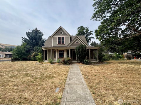 Photo of 314 S. 2nd ST, Dayton, WA 99328 (MLS # 2571232)