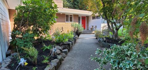 Photo of 11332 38th Avenue NE, Seattle, WA 98125 (MLS # 2443086)