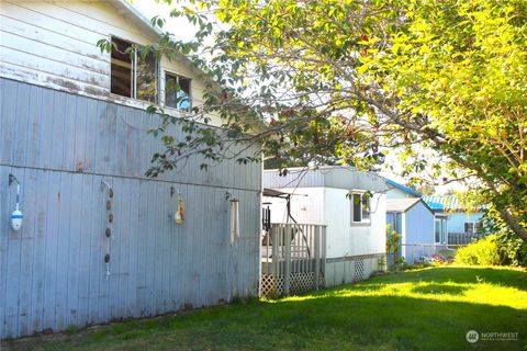 A home in Grayland