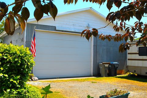 A home in Grayland