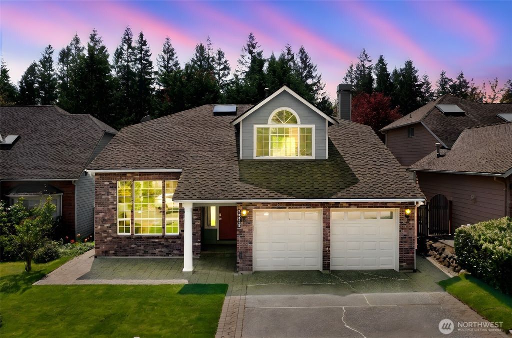 Photo of 24815 SE 37th Place, Sammamish, WA 98029 (MLS # 2348008)