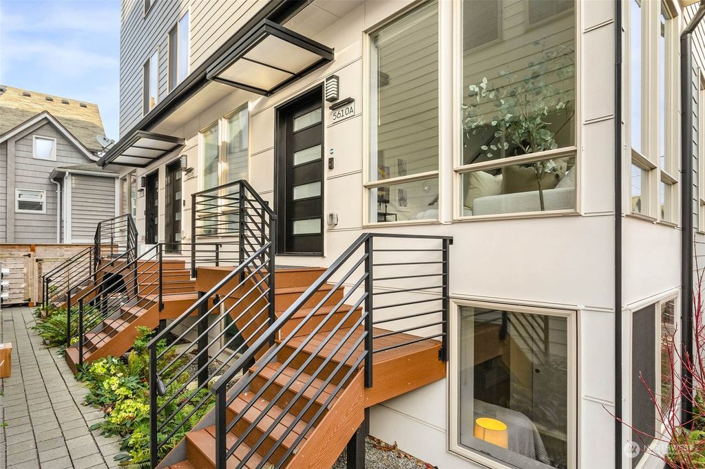 Photo of 5610 14th Avenue NW #A, Seattle, WA 98107 (MLS # 2317929)