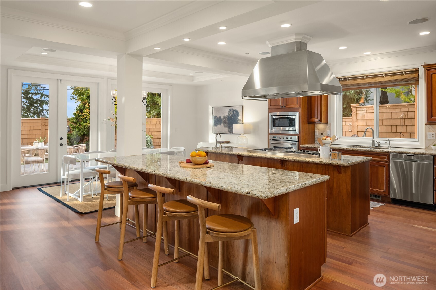 6577 102nd Avenue NE