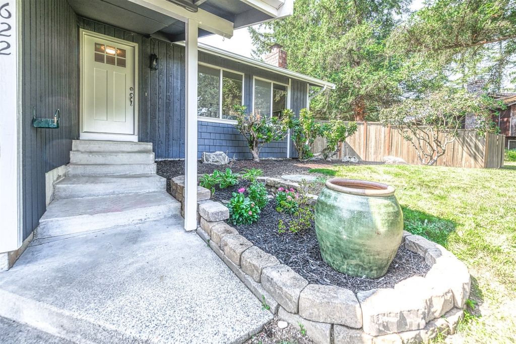 Photo of 12622 264th Avenue SE, Monroe, WA 98272 (MLS # 2157603)
