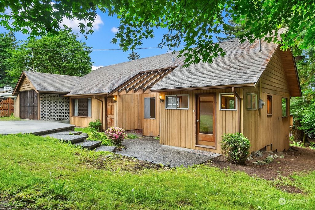 Photo of 4216 Olive Street, Everett, WA 98203 (MLS # 2243958)