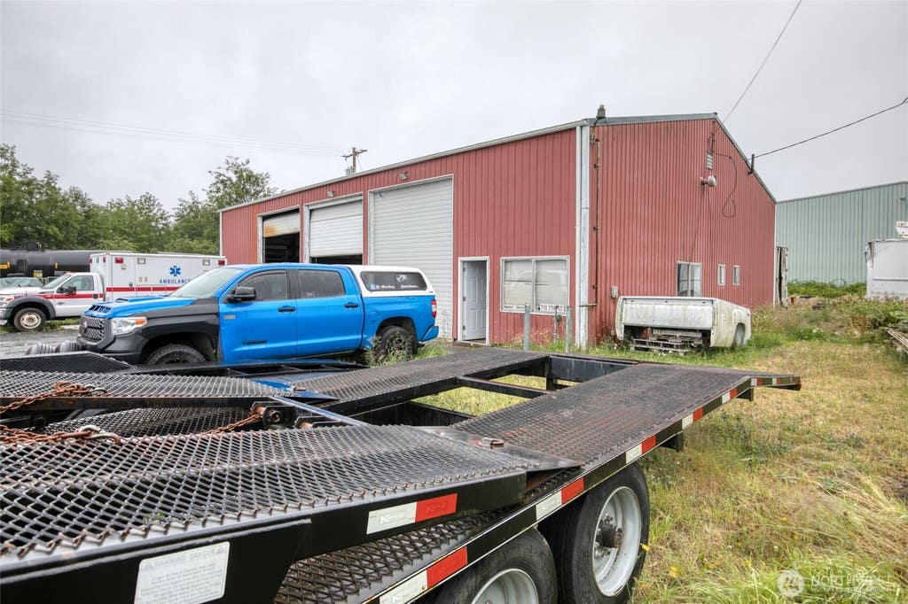 Photo of 718 27th Street, Hoquiam, WA 98550 (MLS # 2562675)