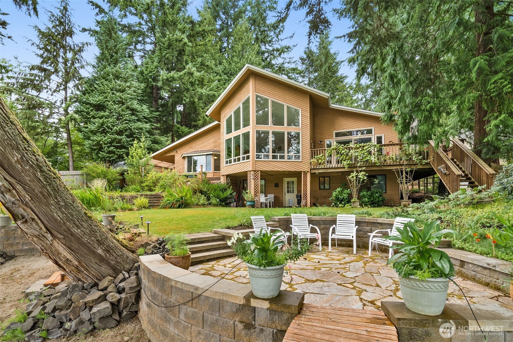 1613 Camden Circle SW