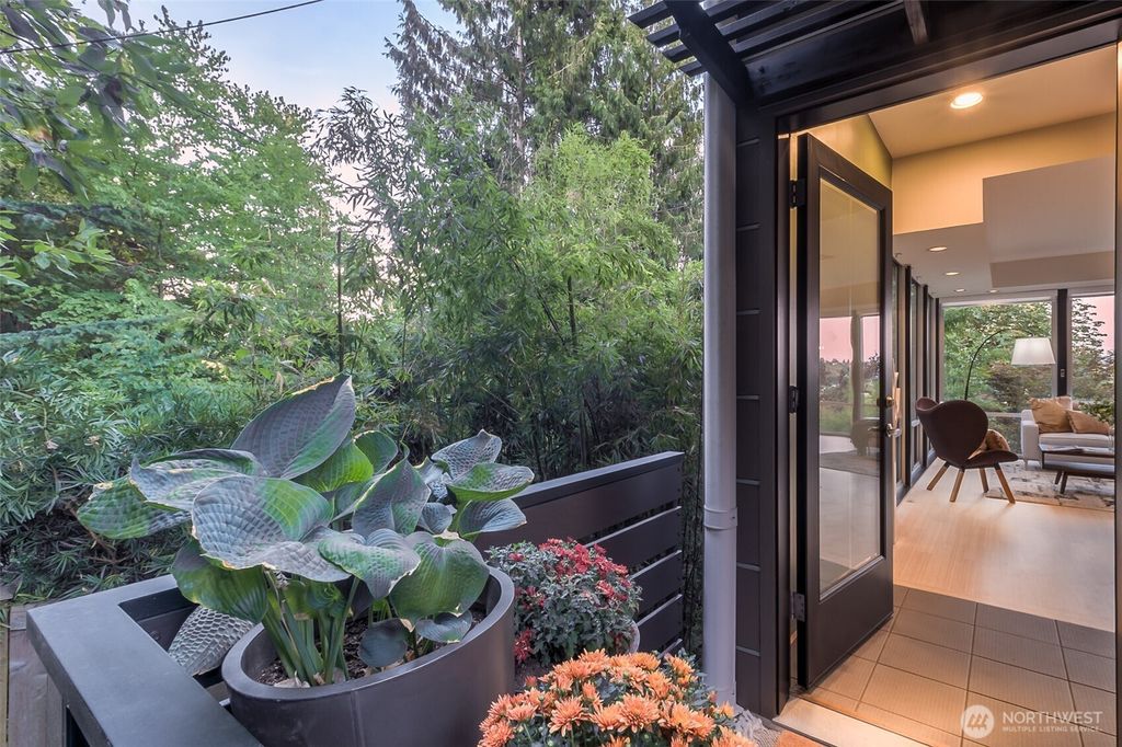 Photo of 4050 34th Avenue S, Seattle, WA 98118 (MLS # 2430112)