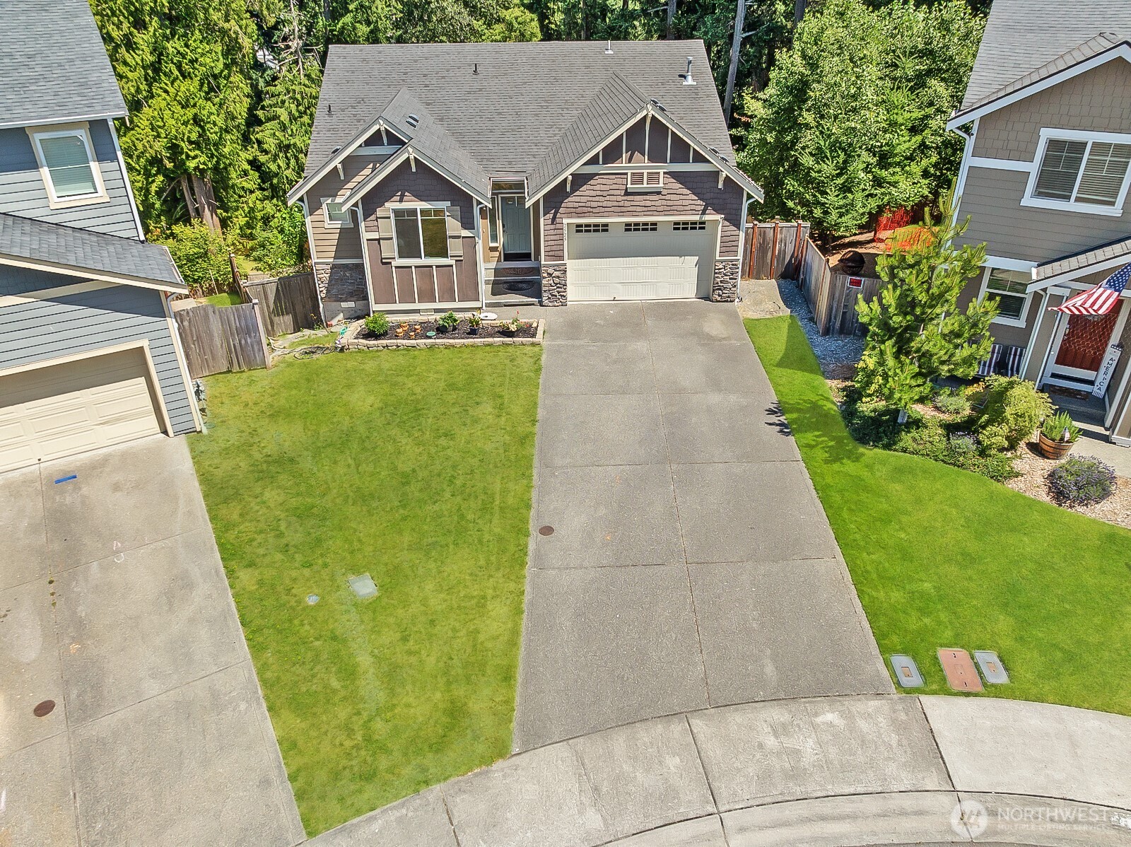 2525 189th Street Ct E