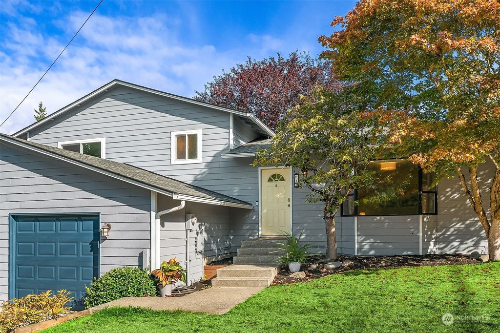 Photo of 611 23rd Avenue, Milton, WA 98354 (MLS # 2154828)