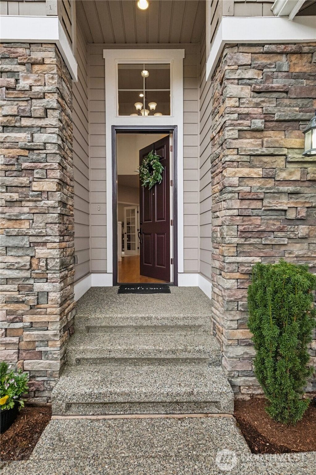 Photo of 6701 W Crest View Loop SE, Snoqualmie, WA 98065 (MLS # 2508665)