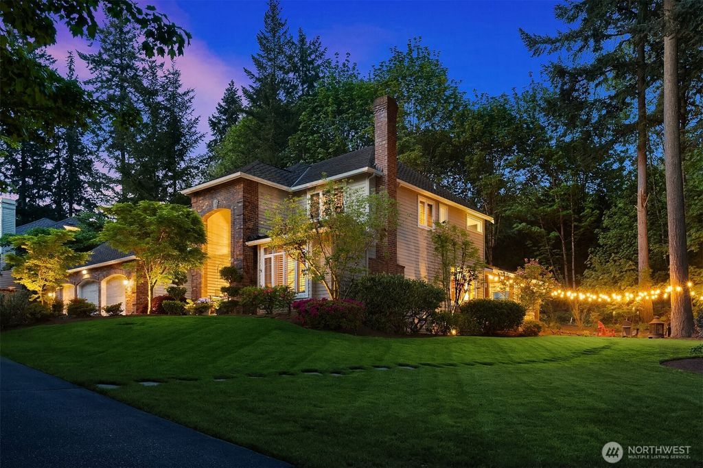 Photo of 8512 213th Place NE, Redmond, WA 98053 (MLS # 2519352)