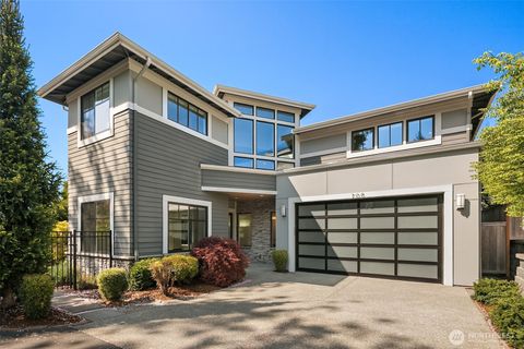 706 4th Lane S Kirkland WA 98033
