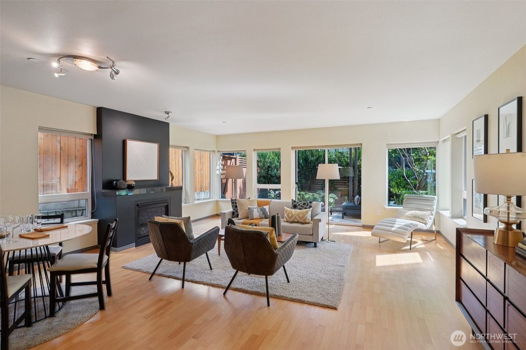 Photo of 4217 Fremont Avenue N #2, Seattle, WA 98103 (MLS # 2426348)