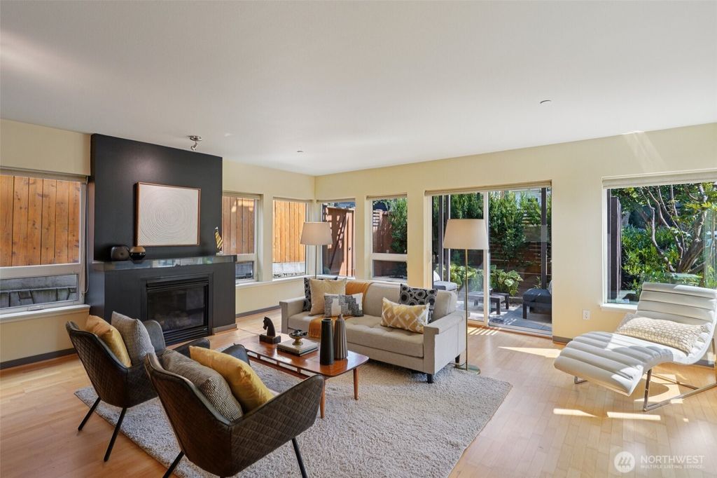 Photo of 4217 Fremont Avenue N #2, Seattle, WA 98103 (MLS # 2426348)