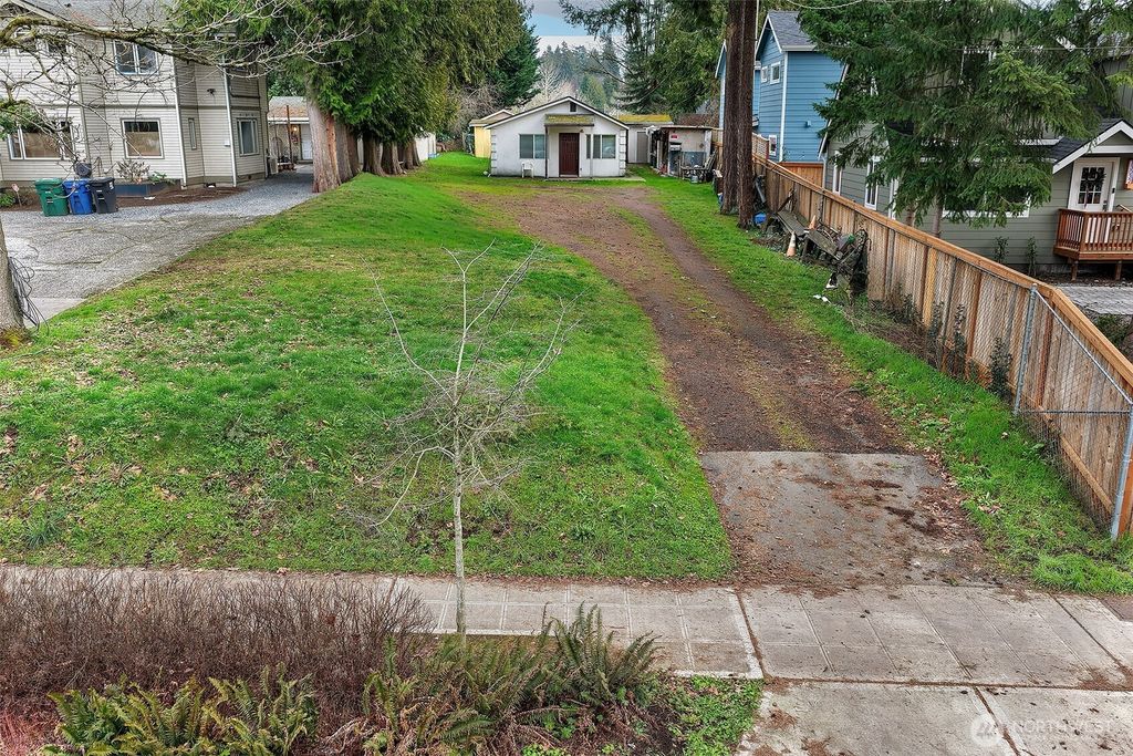 Photo of 13034 30th Avenue NE, Seattle, WA 98125 (MLS # 2484338)
