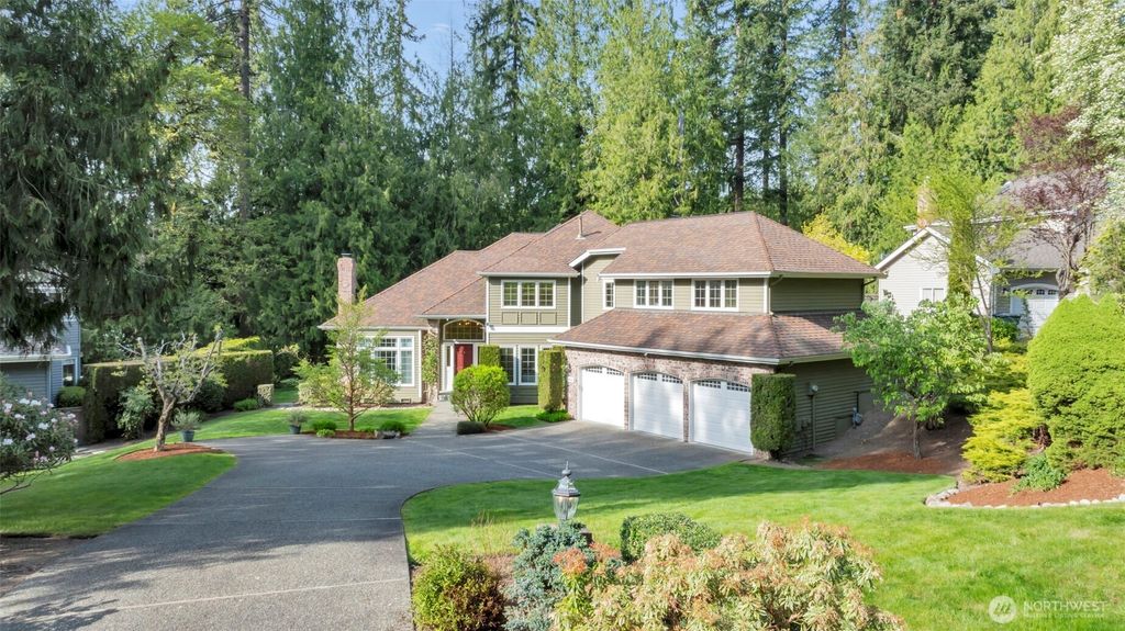Photo of 24212 NE 30th Place, Sammamish, WA 98074 (MLS # 2367448)