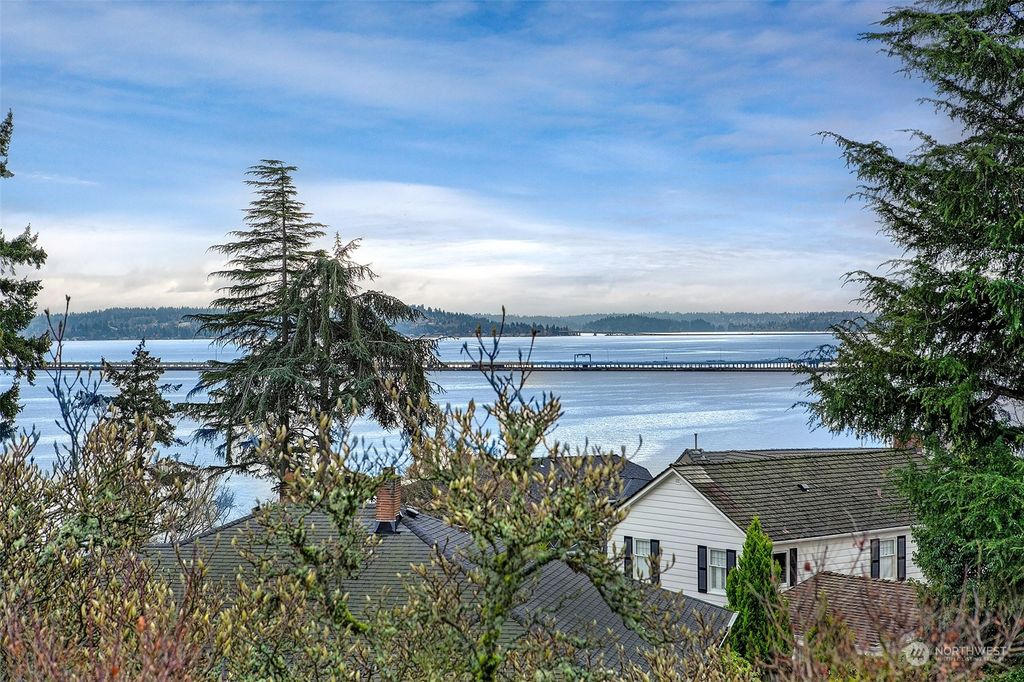 Photo of 5138 NE 41st Street, Seattle, WA 98105 (MLS # 2029951)