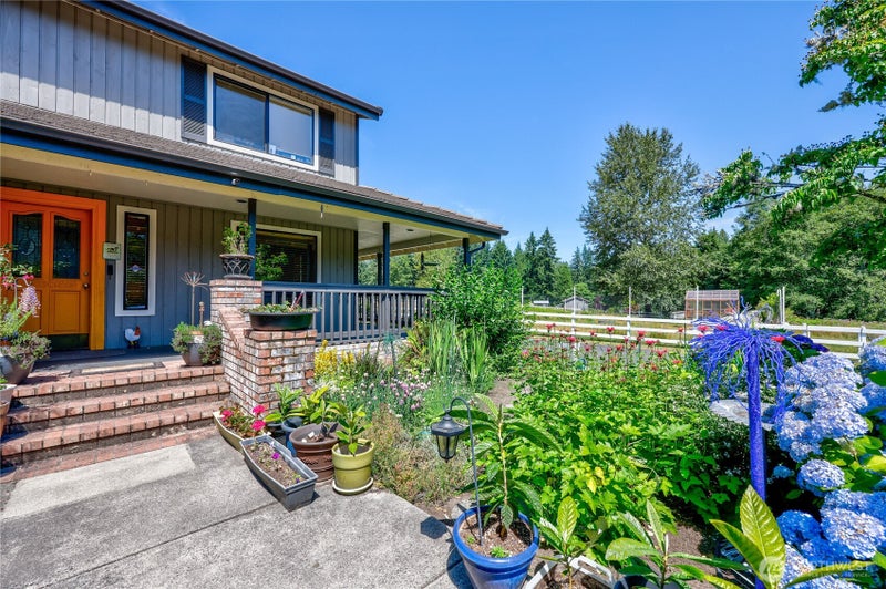 1305 NW Mountain View Road