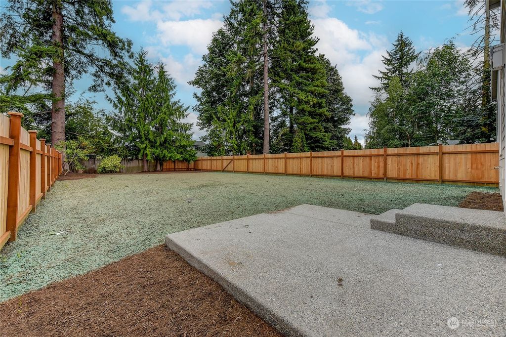 Photo of 429 Logan Road #1, Lynnwood, WA 98036 (MLS # 2292343)