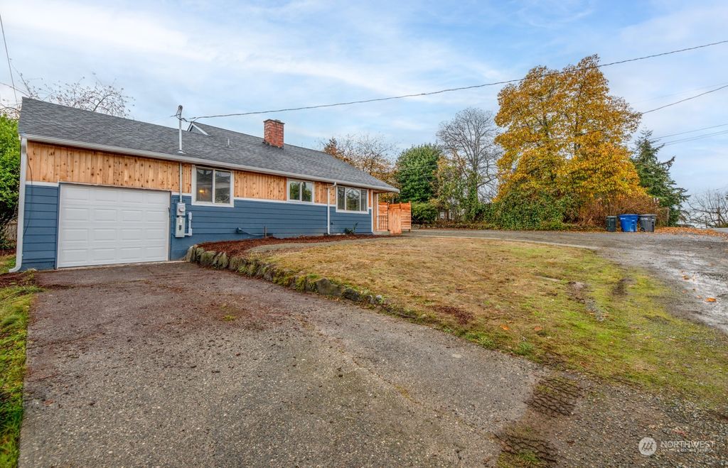 Photo of 1805 SW 112th Street, Seattle, WA 98146 (MLS # 2020106)