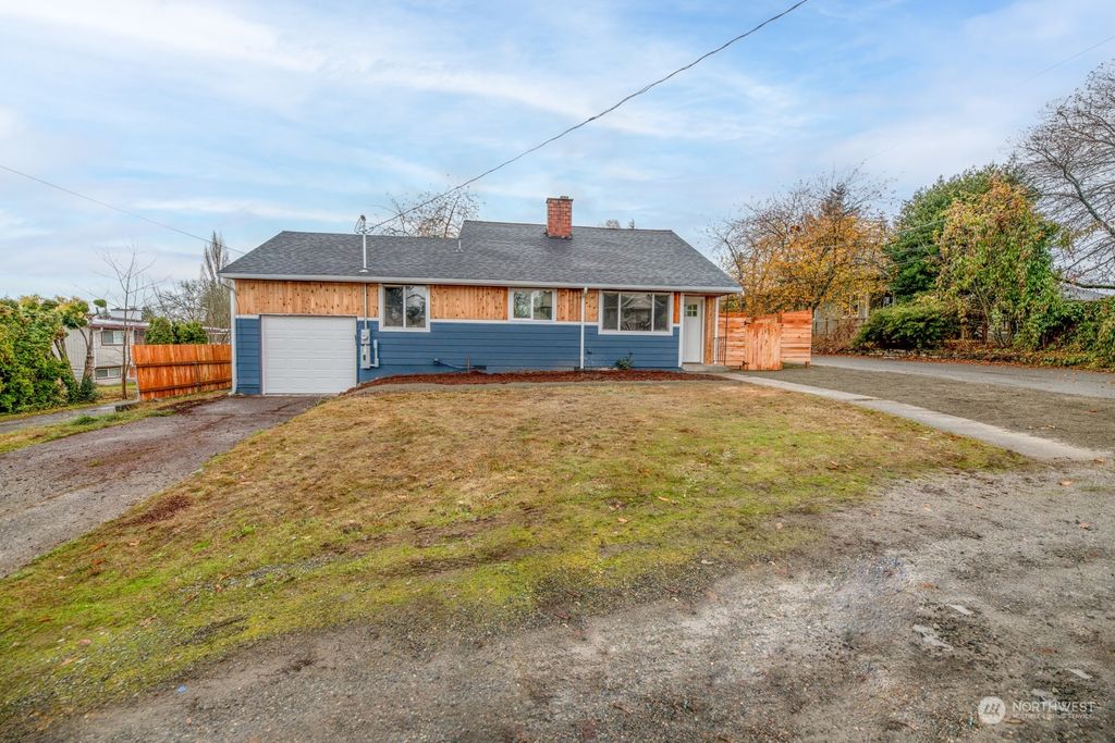 Photo of 1805 SW 112th Street, Seattle, WA 98146 (MLS # 2020106)