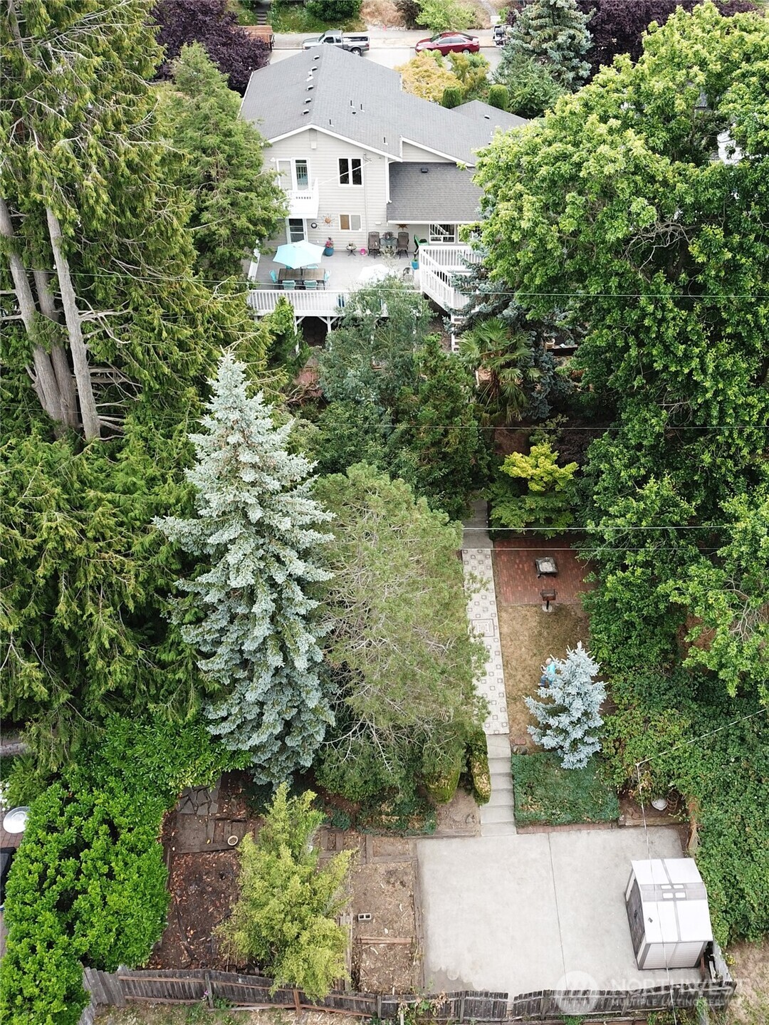 3233 45th Avenue SW