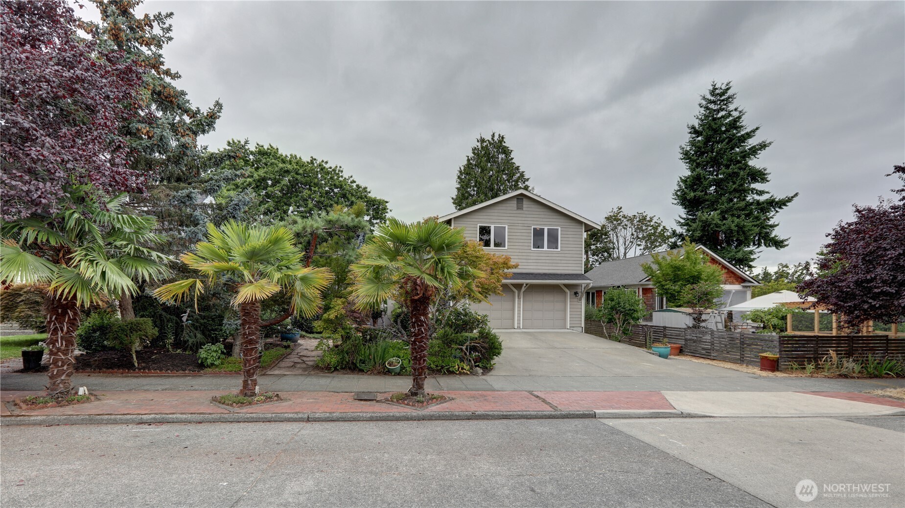 3233 45th Avenue SW