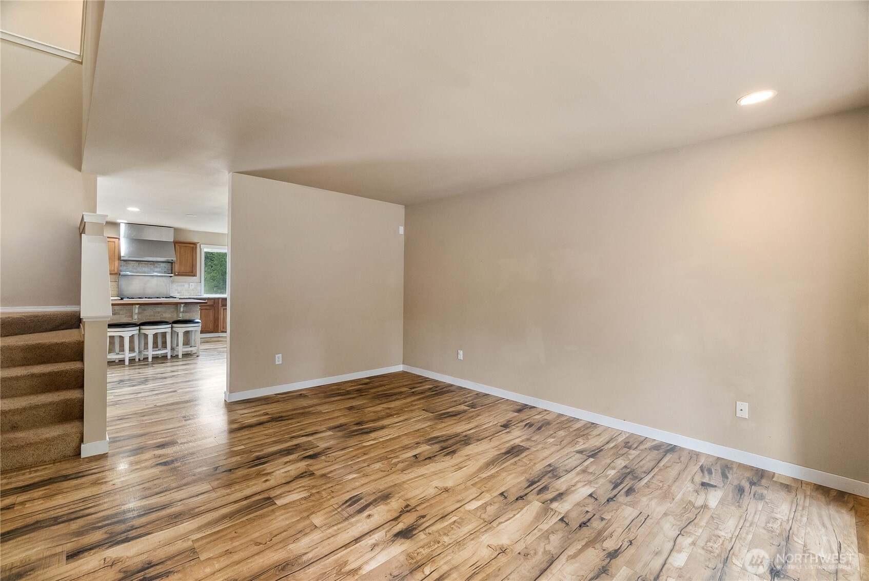 932 Tipsoo Loop N