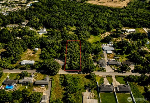 Photo of 17423 SE 142nd Street, Renton, WA 98059 (MLS # 2563540)