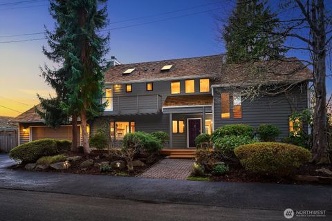 8305 44th Avenue SW Seattle WA 98136