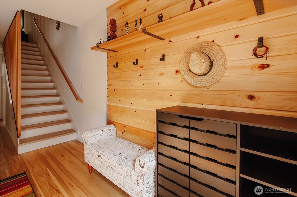 Photo of 126 W Florentia Street #D, Seattle, WA 98119 (MLS # 2433424)