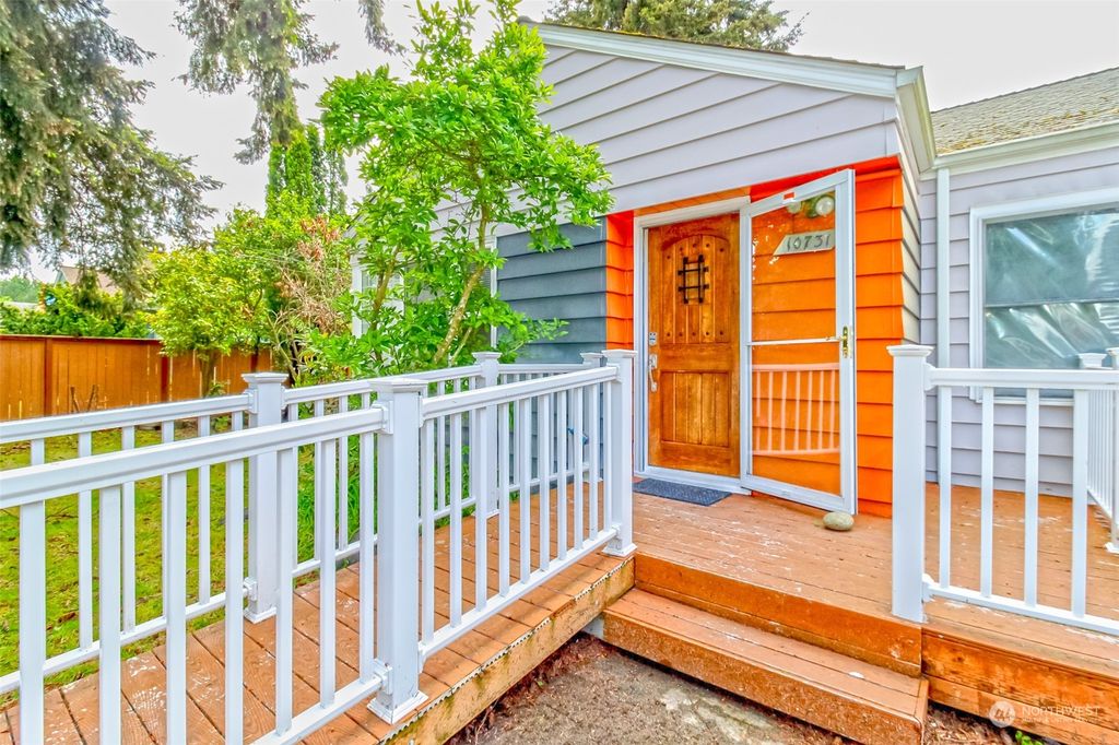 Photo of 10731 15th Avenue NE, Seattle, WA 98125 (MLS # 2240321)