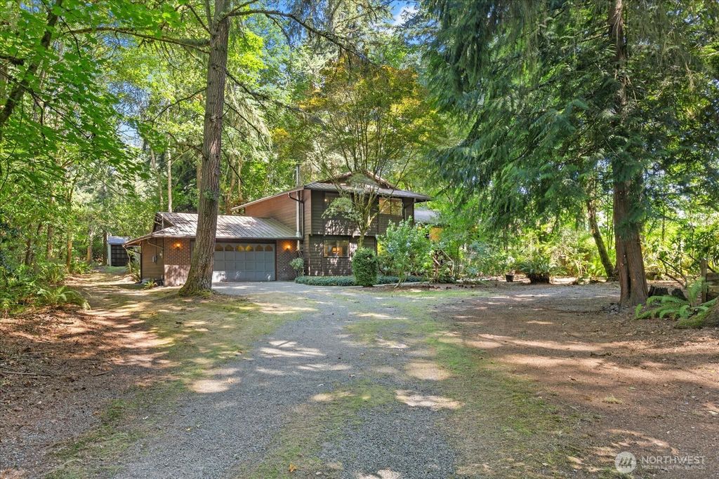 Photo of 20925 76th Drive SE, Snohomish, WA 98296 (MLS # 2421406)