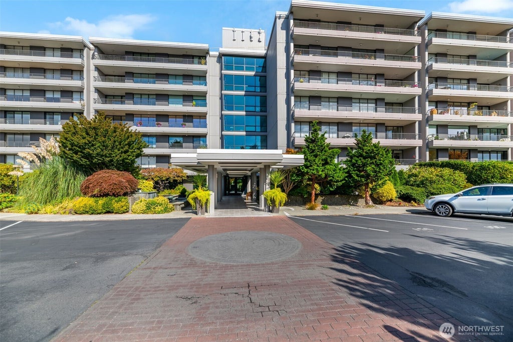 Photo of 6535 Seaview Avenue NW #711B, Seattle, WA 98117 (MLS # 2590732)