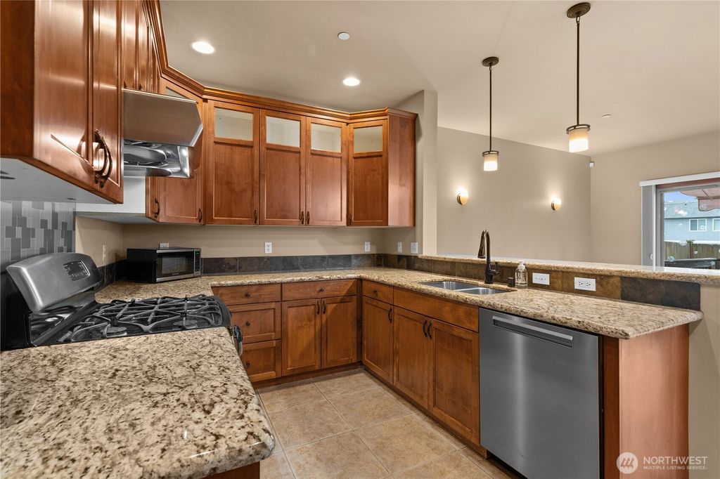 Photo of 14819 35th Avenue W #6, Lynnwood, WA 98087 (MLS # 2493551)