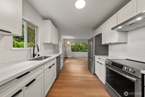 Photo of 14728 32nd Avenue NE, Shoreline, WA 98155 (MLS # 2441045)