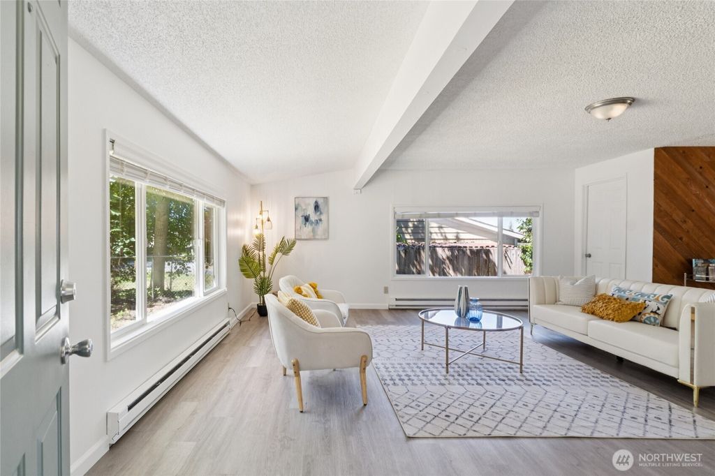 Photo of 19520 Grannis Road, Bothell, WA 98012 (MLS # 2404095)