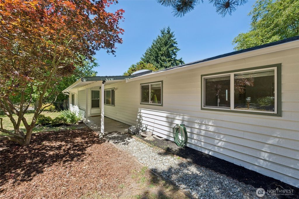 Photo of 19520 Grannis Road, Bothell, WA 98012 (MLS # 2404095)