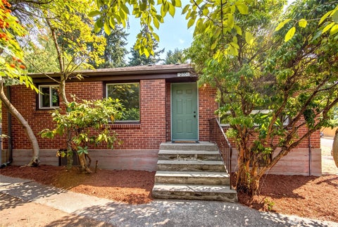 Photo of 12004 5th Ave NE AVE, Seattle, WA 98125 (MLS # 2575936)