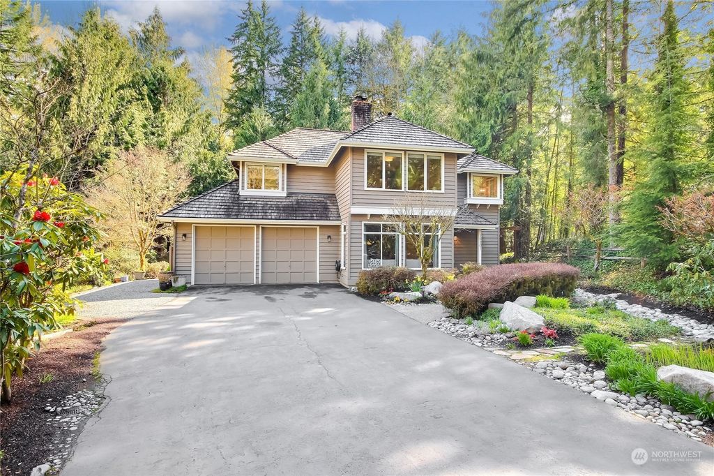 Photo of 15301 181st Avenue NE, Woodinville, WA 98072 (MLS # 2054302)