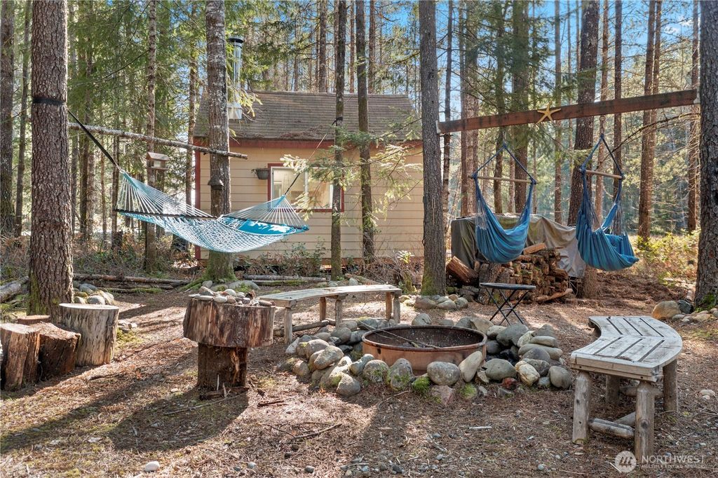 Photo of 611 N Rainbow Way, Hoodsport, WA 98548 (MLS # 2486641)